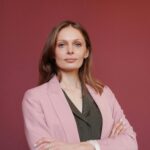 pexels-edmond-dantes-4342352